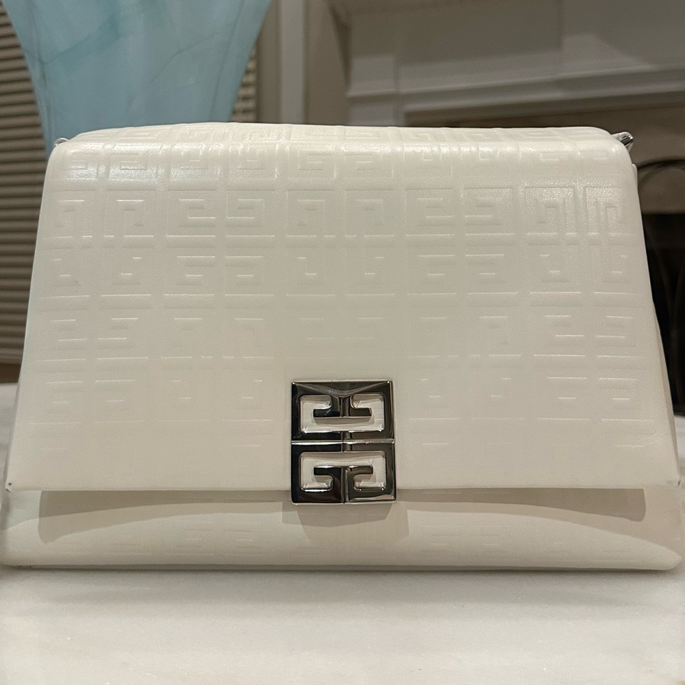 Givenchy 4G Embossed Leather Bag Prices is FINAL